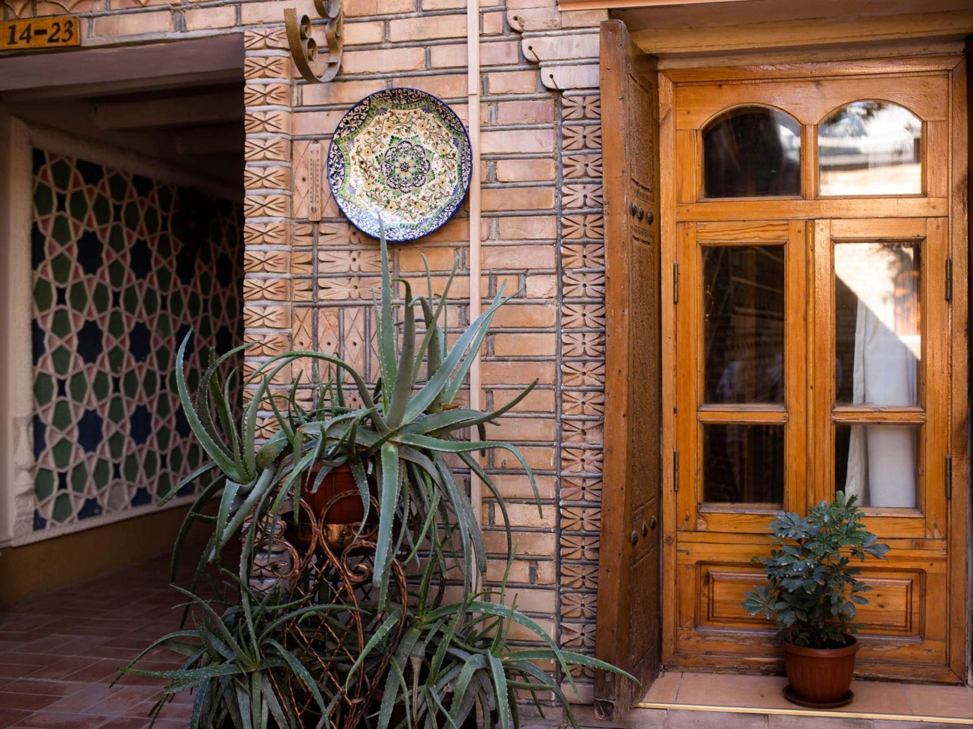 Sasha & Son Hotel Bucara Exterior foto